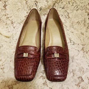 Crocodile Embossed Leather Loafers, 6
